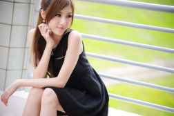 娱乐吃瓜美女变成女配,她如何华丽转身？