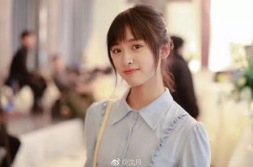 娱乐吃瓜沈月,娱乐圈的“吃瓜”小能手，揭秘明星幕后故事